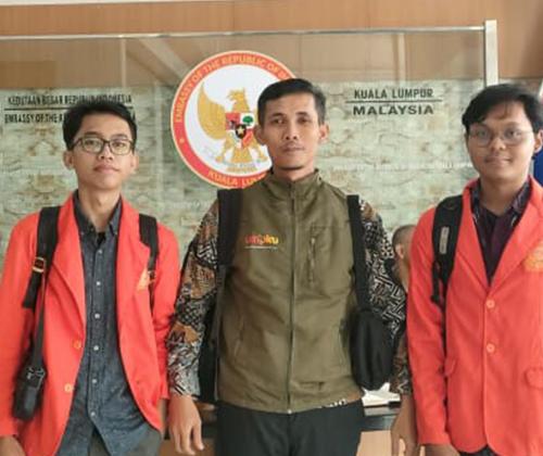 Mahasiswa UM PKU Surakarta dan Pendamping 