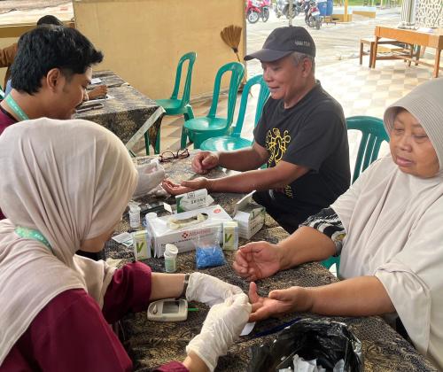 Warga Desa Puro Antusias Mengikuti Cek Kesehatan Gratis