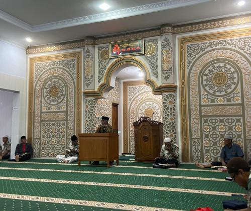 Penyampaian tausiyah dalam Kajian Rutin PRM dan PRA Desa Puro