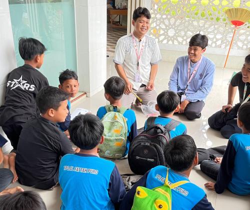 Mahasiswa KKN-IPE UMPKU Surakarta Ikuti Tarhib Ramadhan di Masjid Al-Fattah Puro