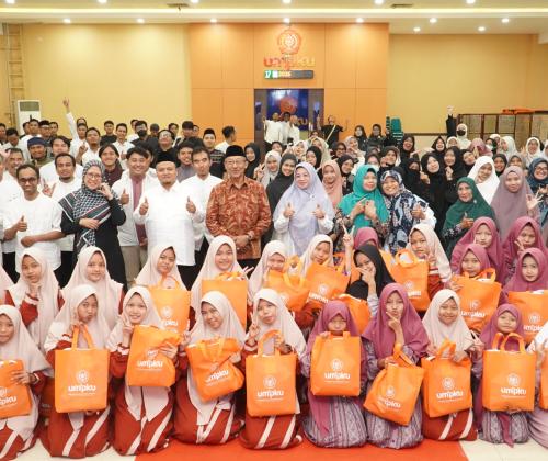 Civitas Akademika UMPKU Surakarta Bersama Anak Yatim dalam Kegiatan Buka Puasa Bersama