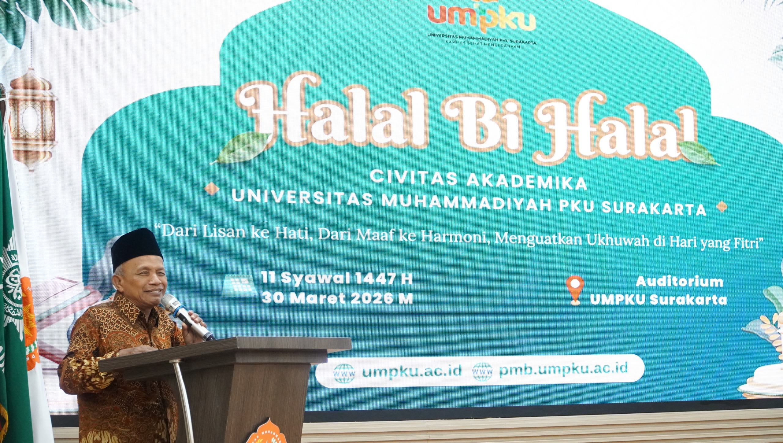 tausiah yang disampaikan oleh Ketua Pimpinan Daerah Muhammadiyah (PDM) Surakarta, Drs. KH Anwar Sholeh, M.Hum.